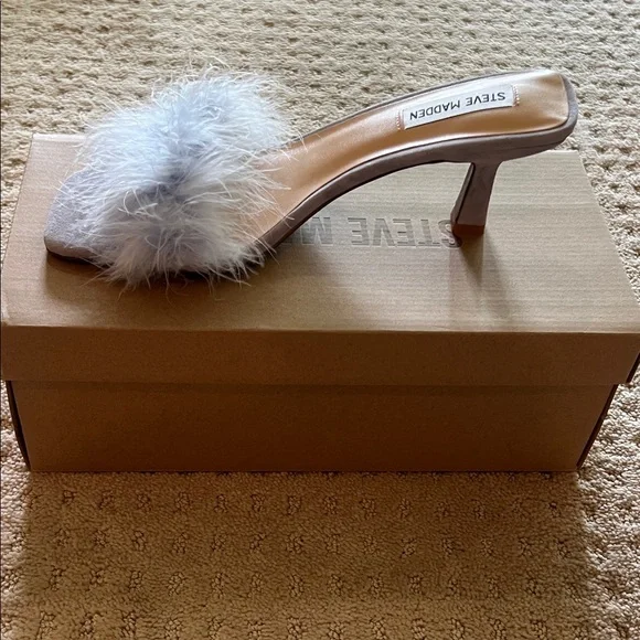 Steve Madden Blue Fur Heeled Sandals - Picture 2 of 5